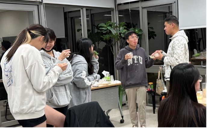 2023 Palm Elite Project Activity - Shake, Stir, and Sip: A Gin-infused Evening 112年度椰林精英計畫活動-Shake, Stir, and Sip: A Gin-infused Evening
